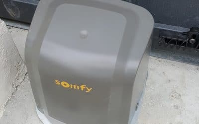 Découvrez la pose d’un moteur Somfy pour un portail coulissant à Marsilly près de La-Rochelle.