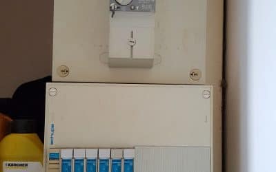 Remplacement et mise aux normes électriques d’un tableau contenant des porte-fusibles par un tableau électrique nouvelle génération avec interrupteur différentiel 63A 30mA.